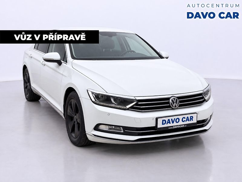Volkswagen Passat 2,0 TDi 110kW DSG Highline CZ - fotka 4 z 12