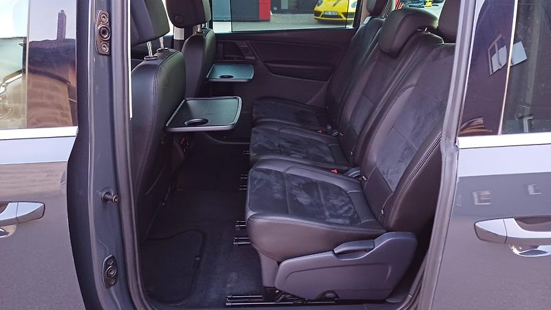Volkswagen Sharan (2019) TDI 130kW 4Motion 7.míst-DPH - fotka 10 z 50