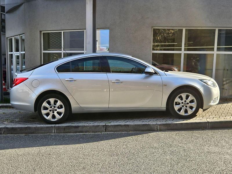 Opel Insignia 1,4T 103kW, Active, 2.maj. - fotka 6 z 34