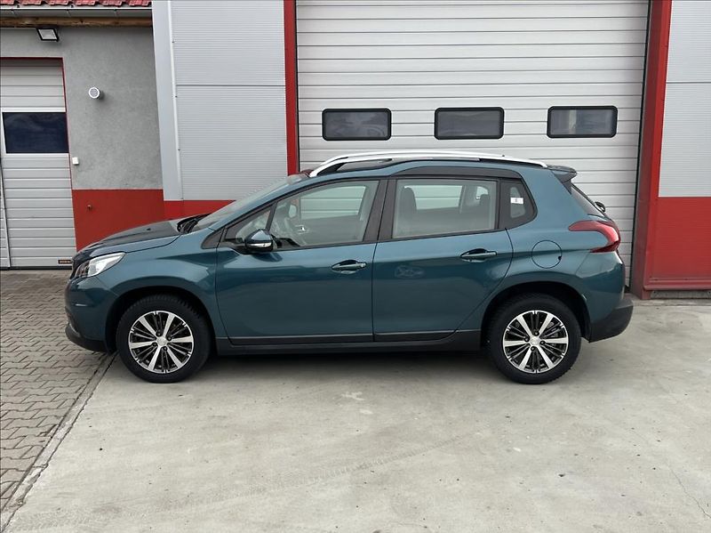 Peugeot 2008 1,2 i Allure klima ALU - fotka 2 z 8