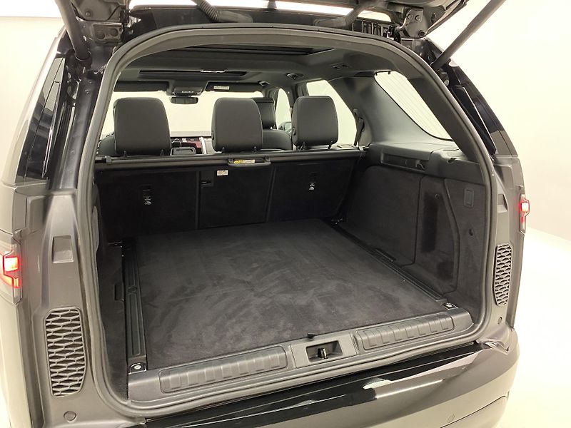 Land Rover Discovery D300 SE R-DYNAMIC AWD AUT - fotka 20 z 39
