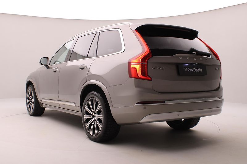 Volvo XC90 B5 AWD INSCRIPTION REZERVACE - fotka 11 z 49