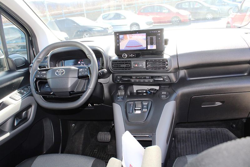 Toyota ProAce City Verso (2025) 1,5d 96KW PANORAMA NAVI LED CZ - fotka 15 z 16