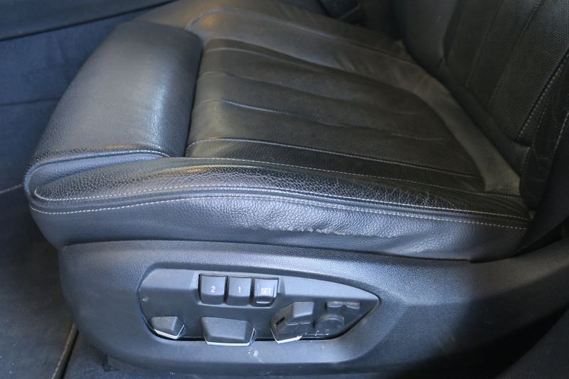 BMW X6 (2017) 3.0 xDrive30d M-Paket - fotka 14 z 42