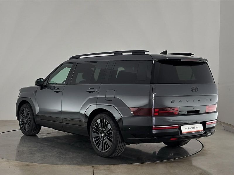 Hyundai Santa Fe Calligraphy 4x4 AT - fotka 15 z 30