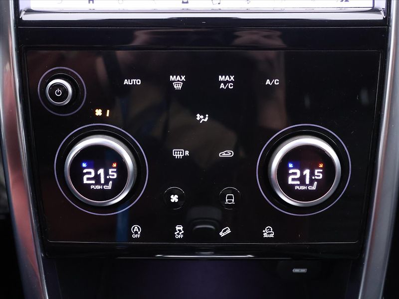 Land Rover Discovery Sport 2,0 D 110kW 4WD CZ 1Maj - fotka 22 z 31