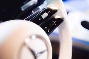 Mercedes-Benz letos odstartoval novou éru jako globální partner ženského tenisu (WTA). Své ambice v tomto sportu nyní potvrzuje i v České republice, kde v rámci ostravského turnaje představuje dvě klíčové novinky: novou generaci modelů GLB a GLC.