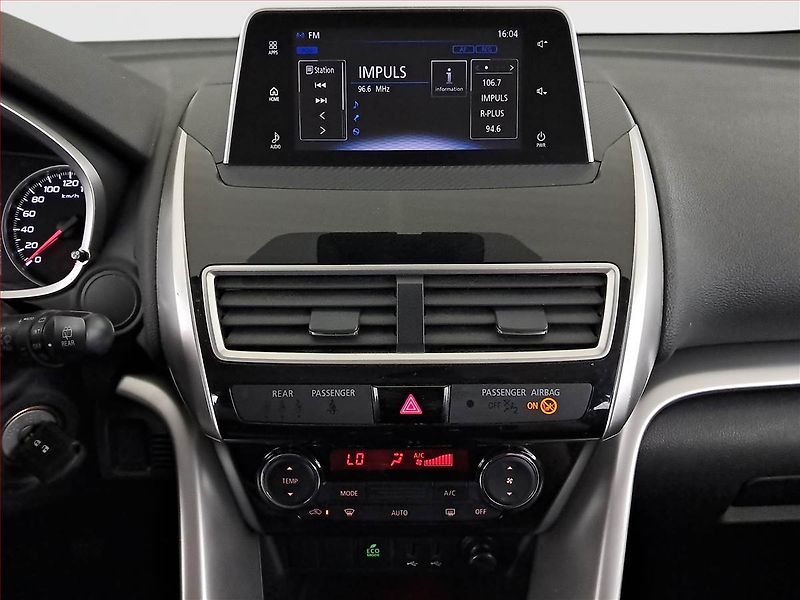 Mitsubishi Eclipse Cross (2021) 1.5 T-MIVEC, Serv.kniha - fotka 12 z 17