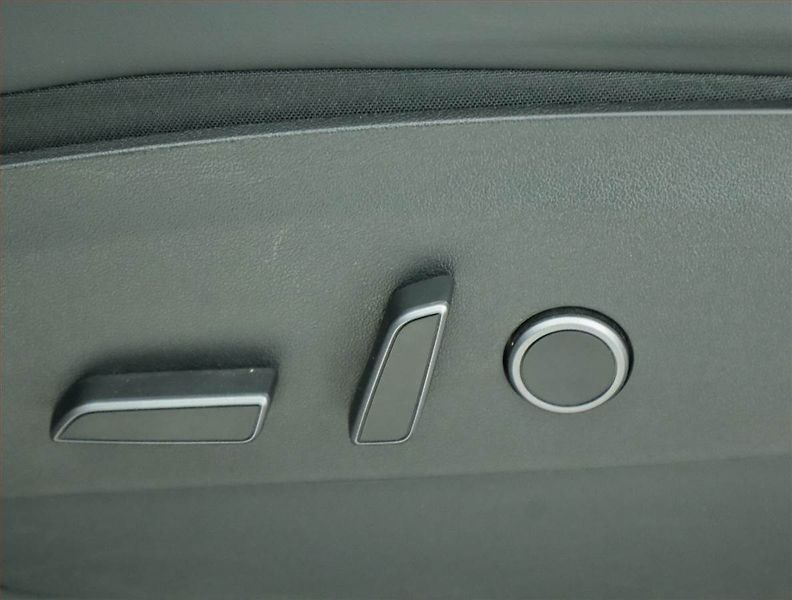 Tesla Model Y (2022) Long Range AWD 79kWh, SoH 89% - fotka 19 z 24