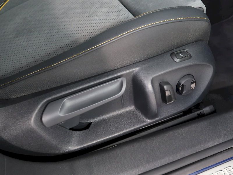 Škoda Superb (2024) SELECTION 2.0TDI 110KW DSG PAN - fotka 17 z 42
