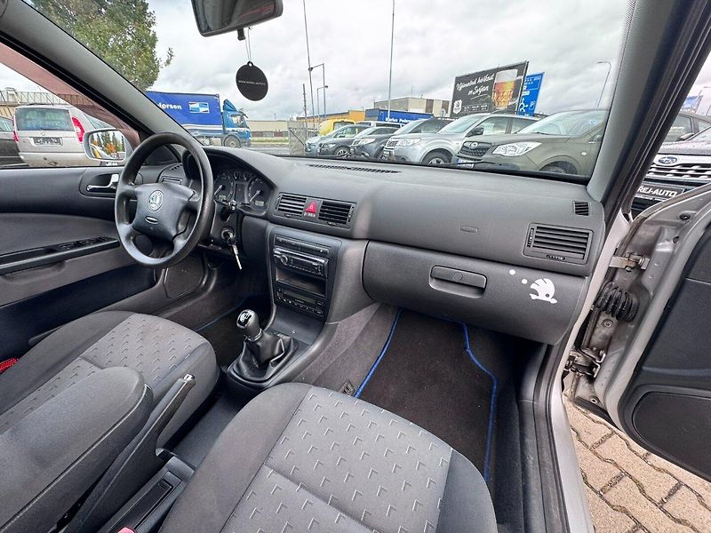 Škoda Octavia (2003) 1,6 MPI 75 KW KOLA 2. MAJ - fotka 37 z 44