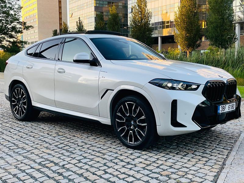 BMW X6 40D MSPORT 4x4 SERVISKA TAŽNÉ - fotka 9 z 58