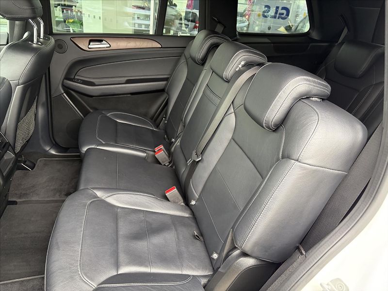 Mercedes-Benz GLS 350d 4M - fotka 16 z 24