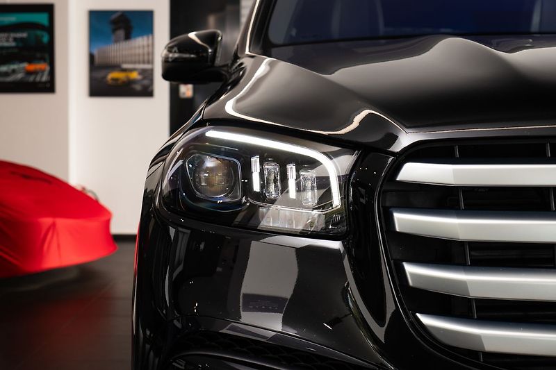Mercedes-Benz GLS 450d 4MATIC - fotka 27 z 27