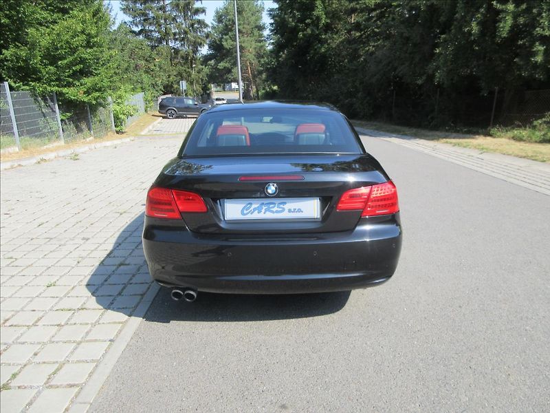 BMW Řada 3 325i 160Kw, Navi, 97 tis. Km. - fotka 16 z 42