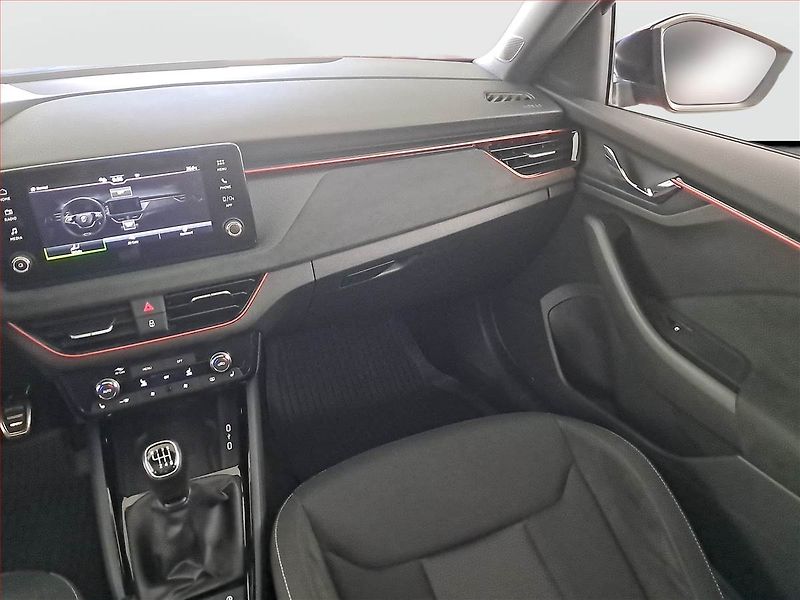Škoda Kamiq (2024) Drive 1.0 TSI - fotka 8 z 16
