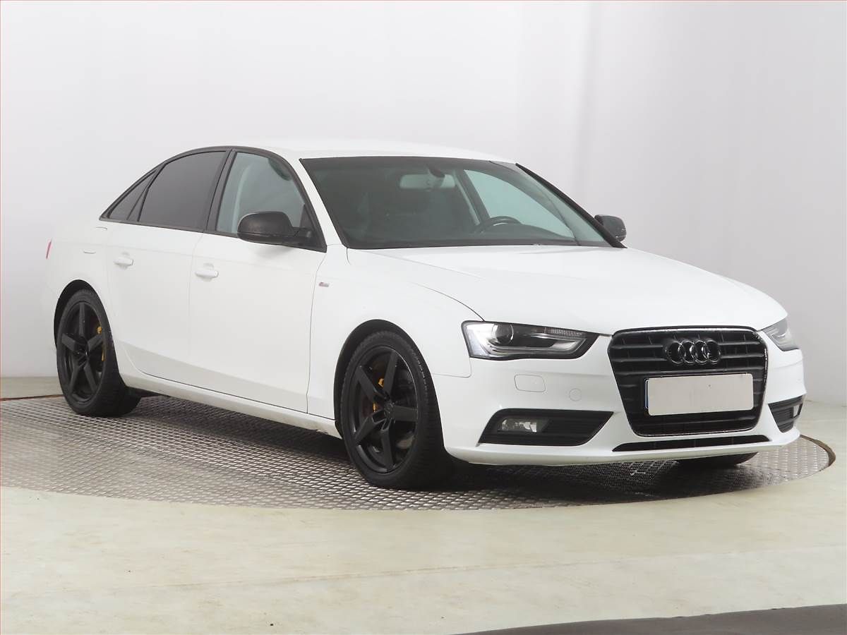 Audi A4 2.0 TDI, Automat, Xenony