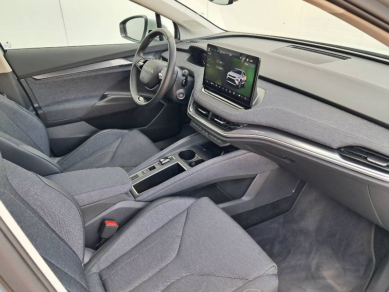 Škoda Elroq (2025) 60 Selection 150kw / 63kWh E1H - fotka 21 z 27