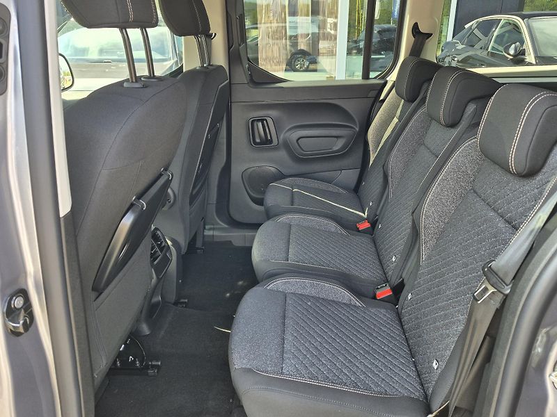 Peugeot Rifter (2026) Long ALLURE HDi 130 S&S MAN6 - fotka 9 z 21