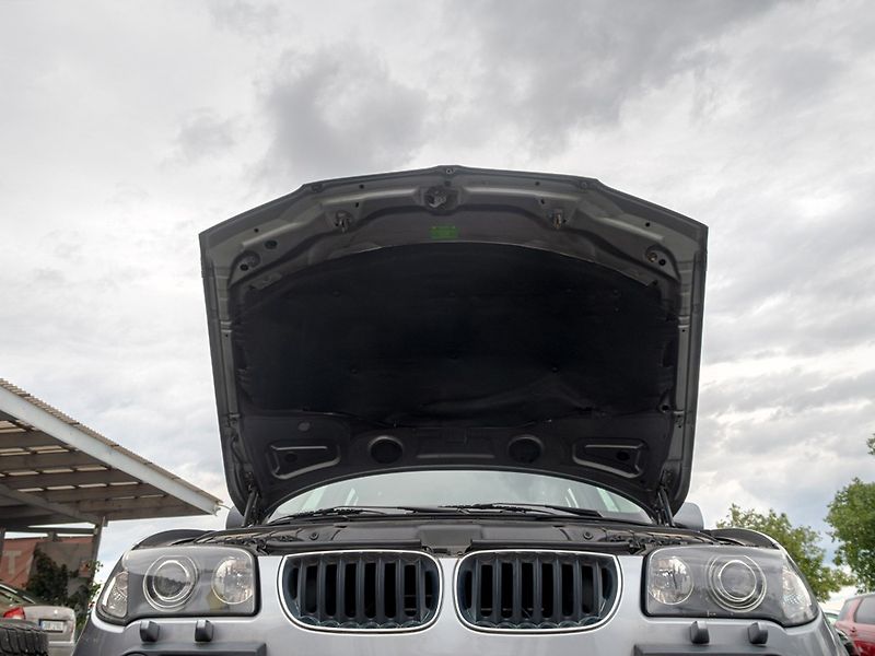 BMW X3 (2006) 2.0D 110KW – 2x Alu kola - fotka 37 z 41