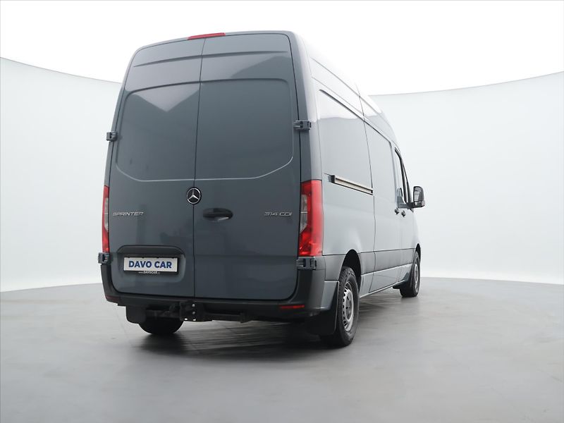 Mercedes-Benz Sprinter 2,1 314 CDI 105kW L2H2 DPH CZ - fotka 7 z 29