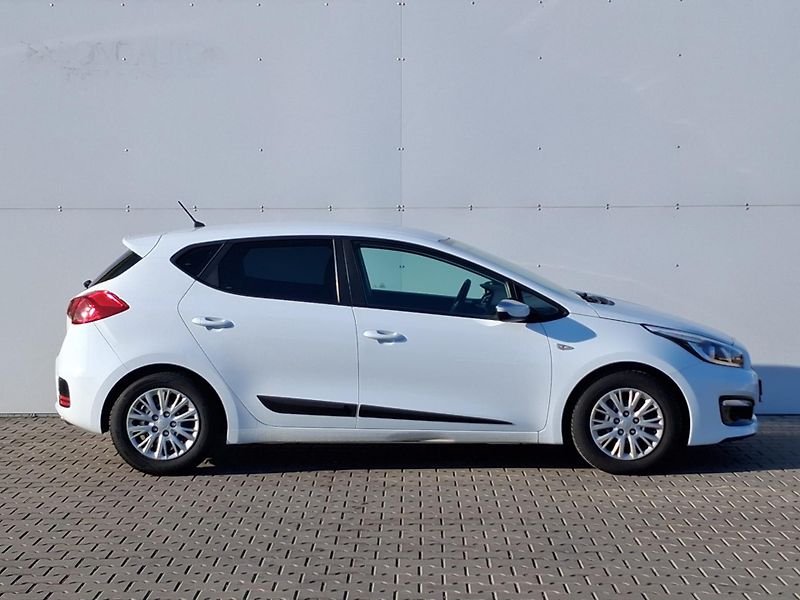Kia Ceed 1.4 CVVT 73kW Comfort - fotka 8 z 19