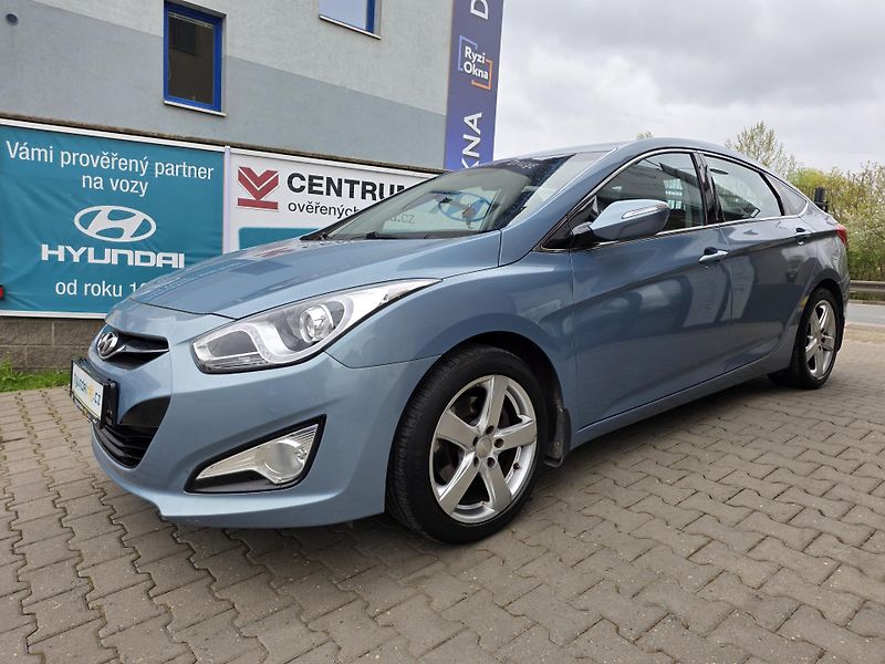 Hyundai i40 1.7-NÍZKÉ KM-AUT.KLIMA-ALU - fotka 5 z 19