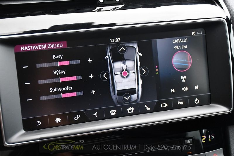 Jaguar F-Pace 2.0 R-SPORT MERIDIAN  - fotka 38 z 54