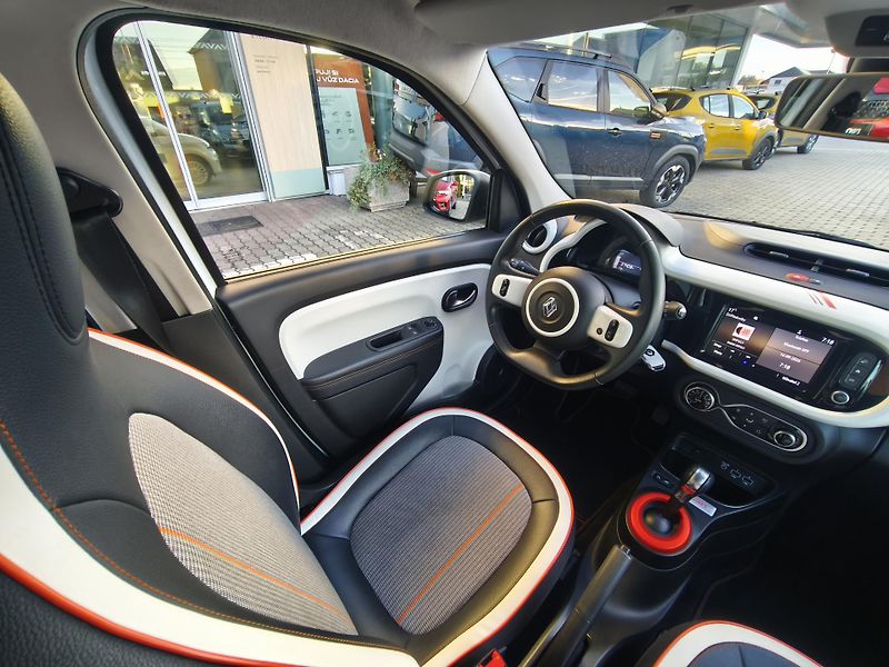 Renault Twingo 2021 ZE VIBES  - fotka 7 z 31