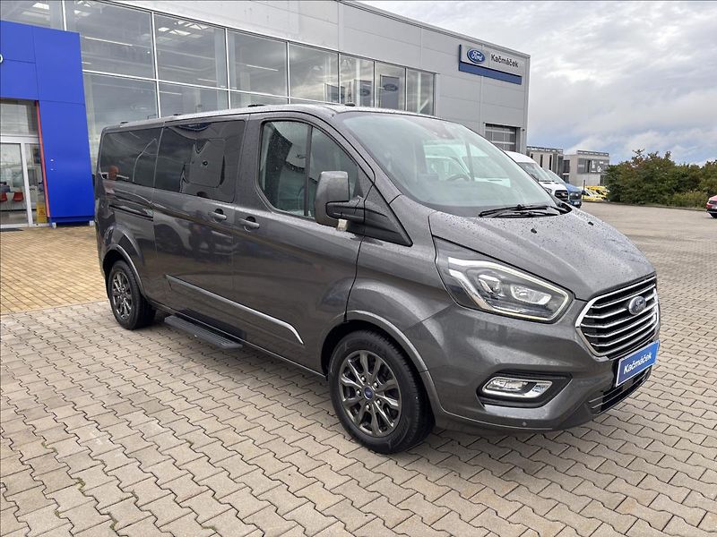 Ford Tourneo Custom 2,0 EcoBlue 136kW TitaniumX L2 - fotka 7 z 42