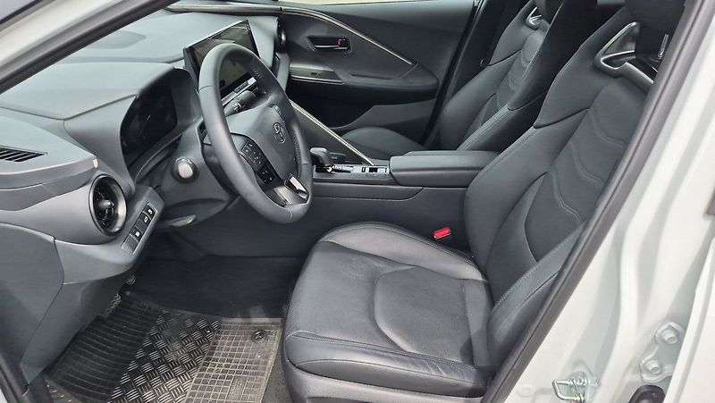 Toyota C-HR Executive Tech 1.8L - fotka 10 z 30