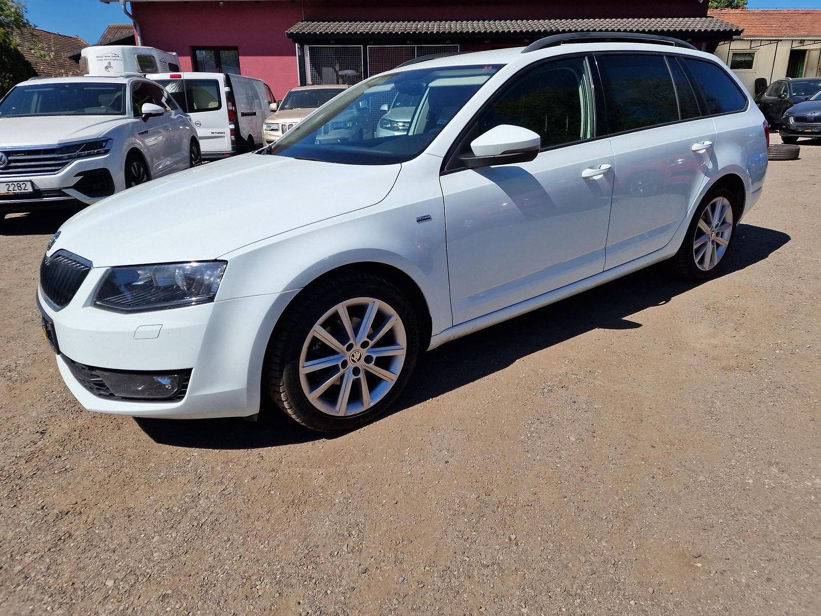 Škoda Octavia 1,6TDI 81KW JOY NAVI