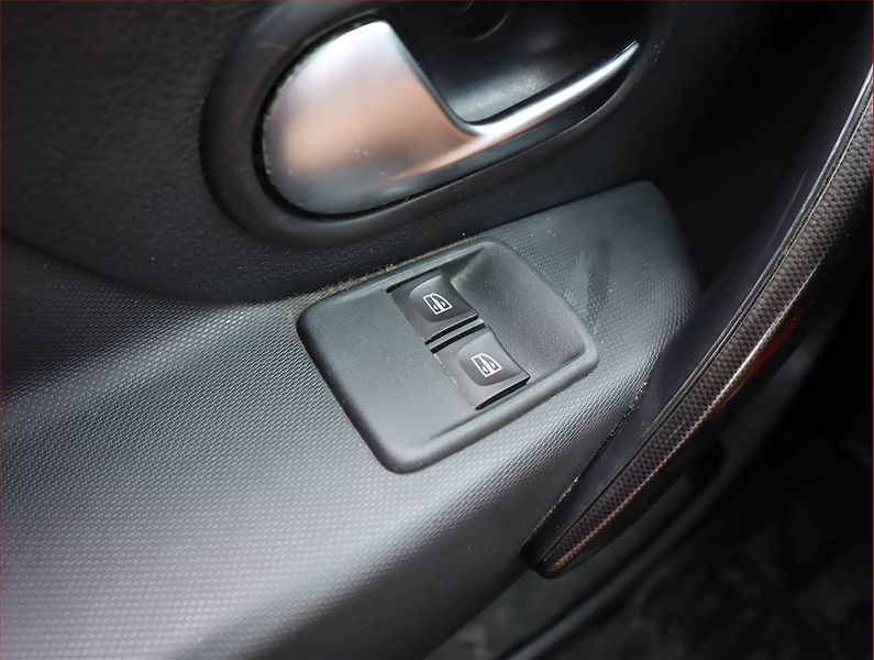 Dacia Logan (2018) 1.0 SCe, Serv.kniha, Tempomat - fotka 13 z 15