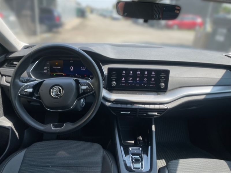 Škoda Octavia 2,0 TDI 110 Ambit. AT - fotka 9 z 11