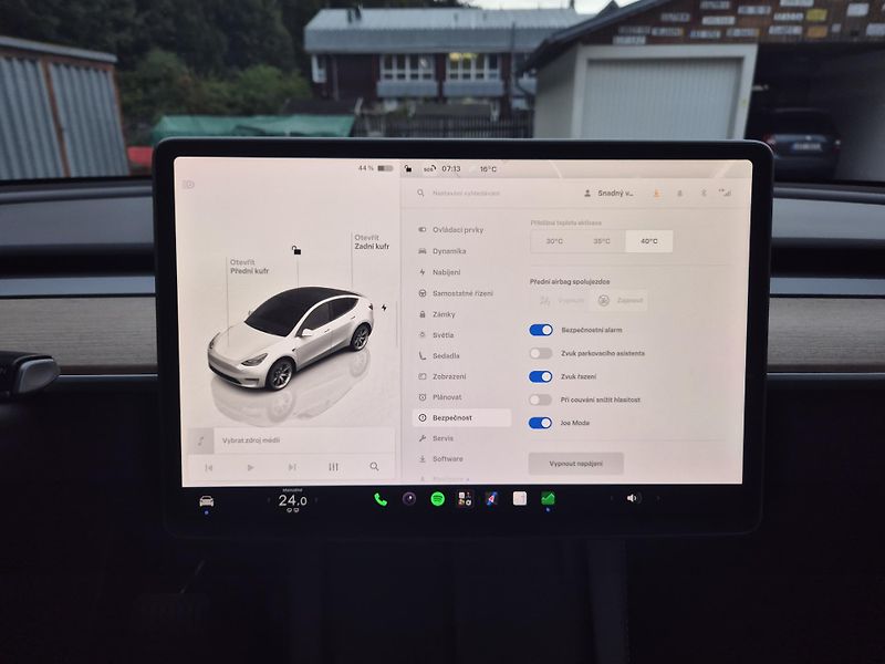 Tesla Model Y ZAMLUVENO ! TZ 92,4% - fotka 28 z 50