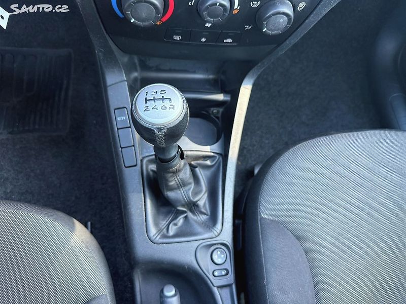 Fiat Stilo (2007) 1.4i, 70kw Původ ČR Nová STK - fotka 17 z 17