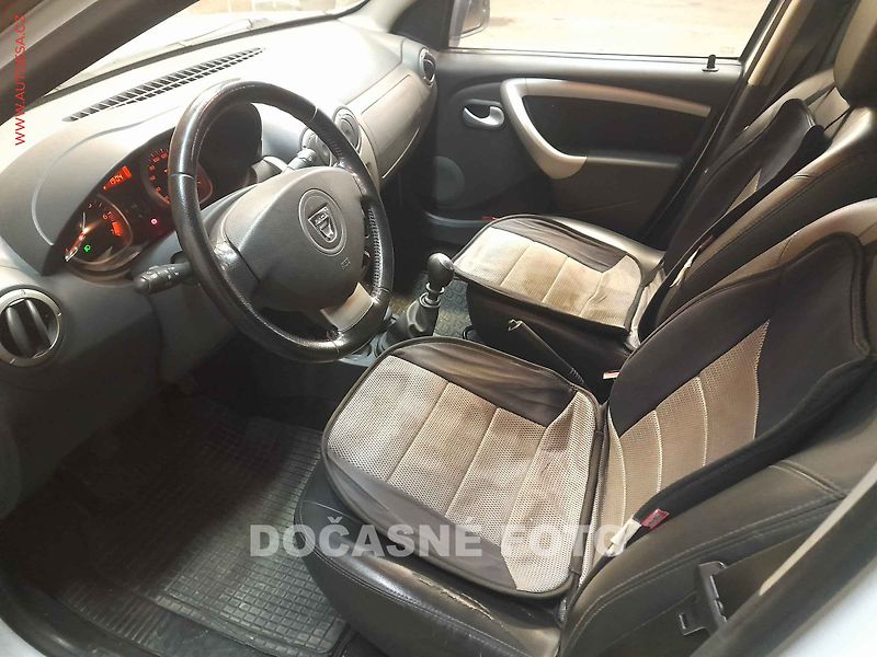 Dacia Duster (2013) 1.6 4x4, ČR, AC, tažné - fotka 3 z 3