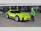 Porsche 911 Turbo z Lego kostek v životní velikosti.
