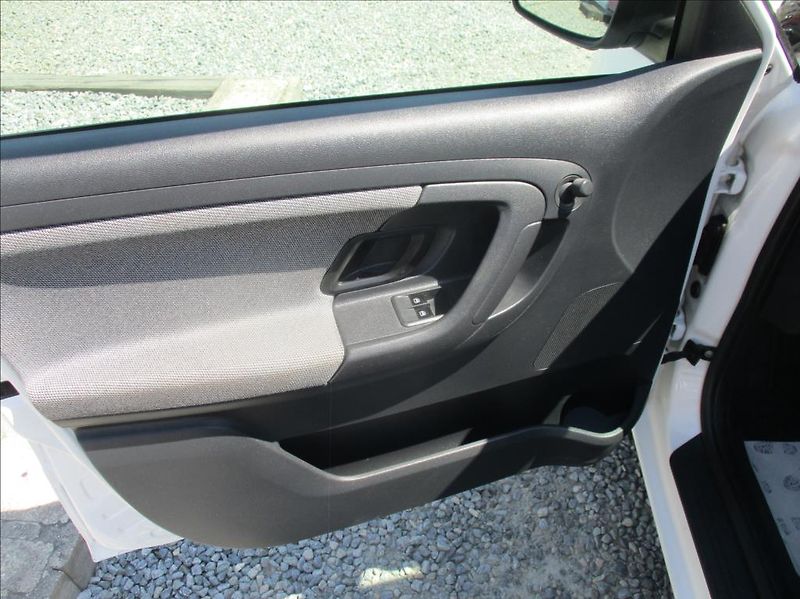 Škoda Fabia 1,2 TSi, klimatizace,serviska, - fotka 18 z 39
