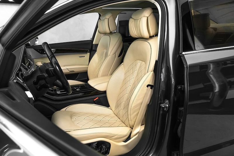 Audi A8 6,3 W12 L Max výbava - fotka 14 z 31