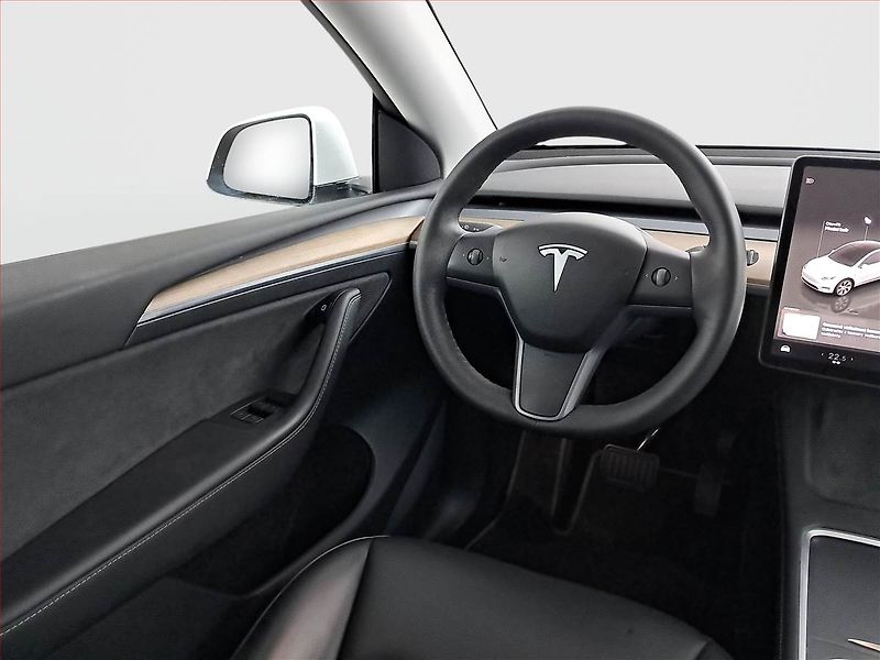 Tesla Model Y (2022) Long Range AWD 79kWh, SoH 92% - fotka 7 z 21
