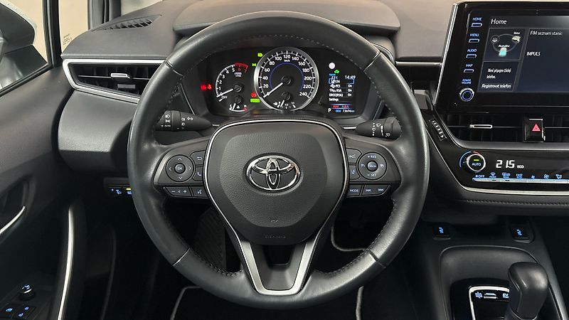 Toyota Corolla 1.8 Hybrid AUT Active Sedan - fotka 9 z 24