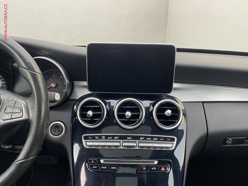 Mercedes-Benz Třídy C (2016) 2.2CDi, AT, park. kamera - fotka 12 z 22