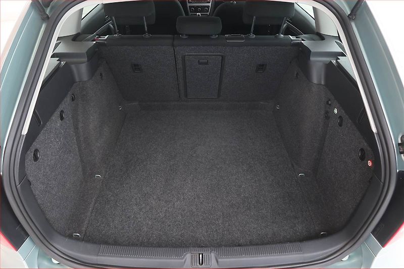 Škoda Octavia (2013) 1.6 TDI, po STK, levný provoz - fotka 13 z 14
