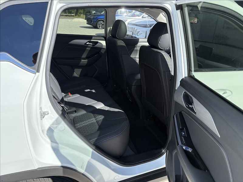 BAIC X3 (2025) 1,5 T 110 KW AUTOMAT LED ŠÍBR - fotka 18 z 24