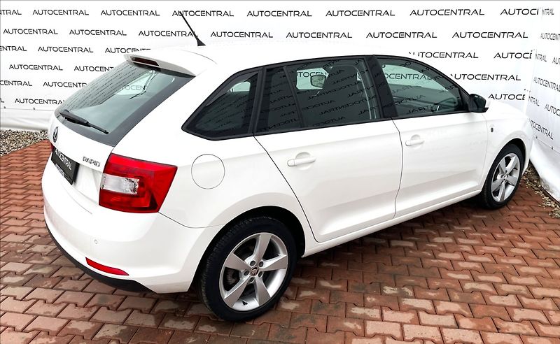 Škoda Fabia 1,0 TSi,1.maj.,ČR,po servisu - fotka 4 z 22
