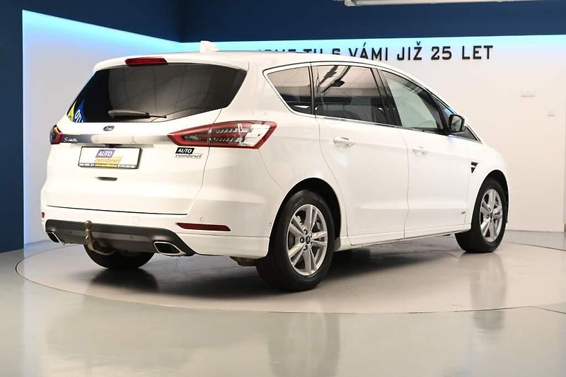 Ford S-MAX (2020) 2.0 4x4 140 KW LED ACC SONY Ta - fotka 5 z 45