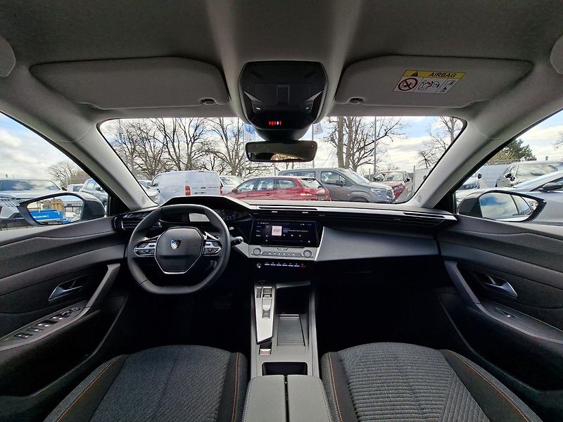 Peugeot 308 (2026) SW STYLE Hybrid 145 e-DCS6 - fotka 2 z 25