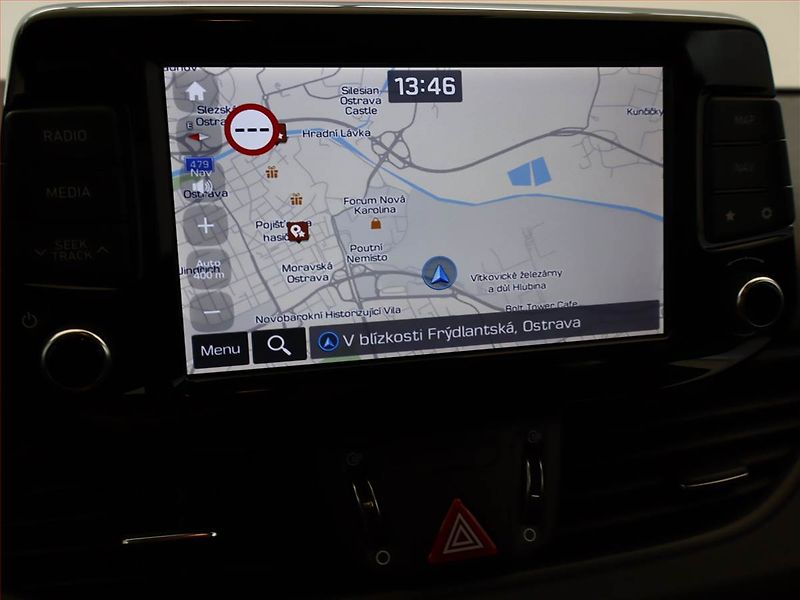 Hyundai i30 (2018) 1.6 CRDi, Automat, Kůže, Navi - fotka 15 z 18