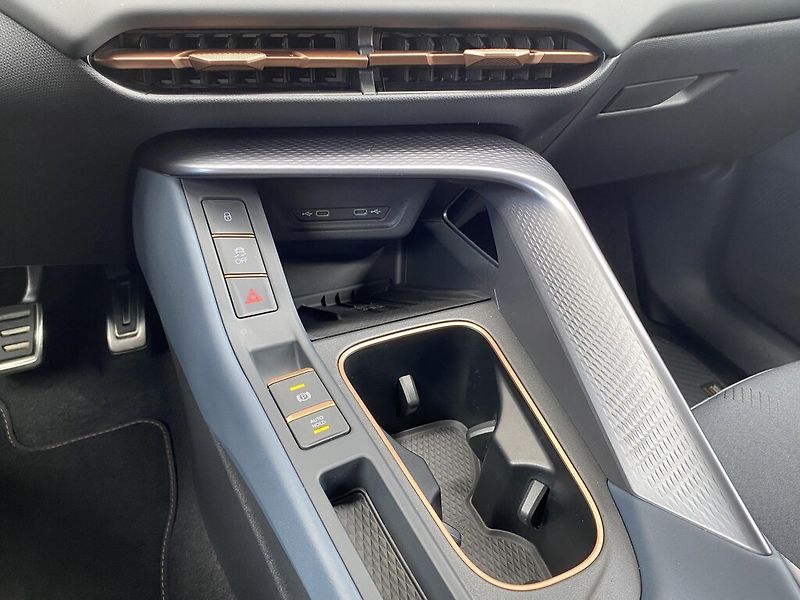 Cupra Terramar 2.0 TSI 150 kW 4WD DSG - fotka 21 z 27
